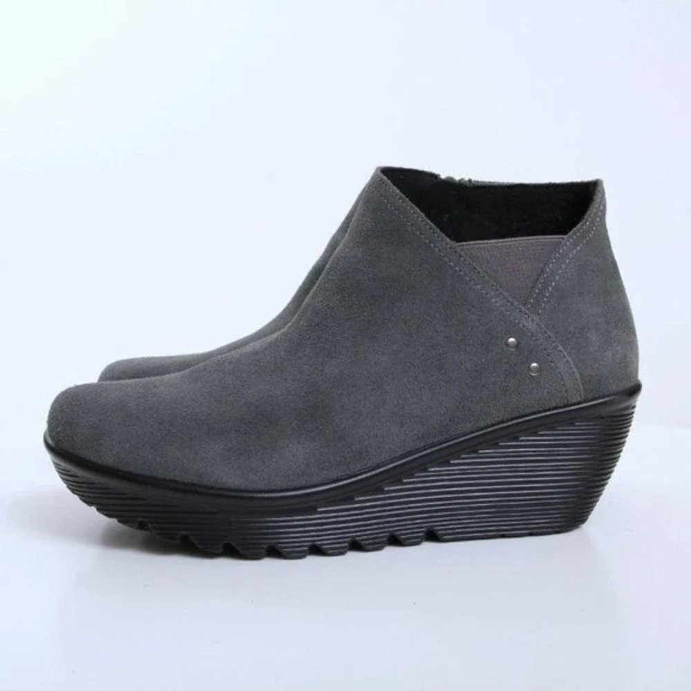NWT Skechers Parallel Ditto‎ Suede Ankle Booties Gray Women 9.5